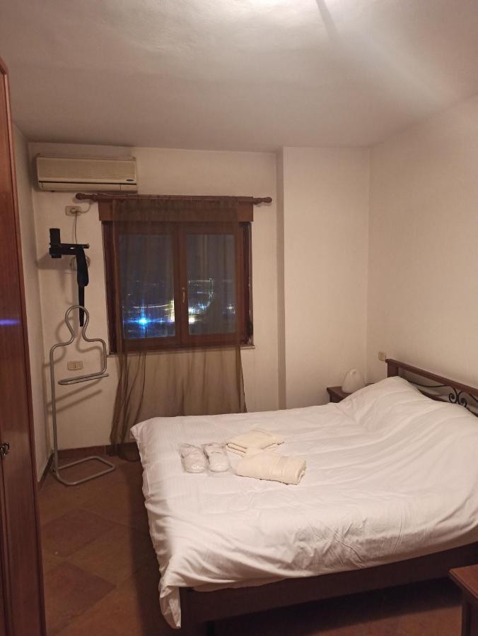 Heart Of Tirana Hotel Ngoại thất bức ảnh