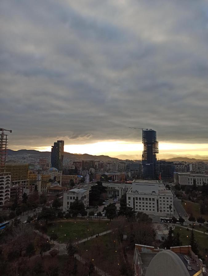 Heart Of Tirana Hotel Ngoại thất bức ảnh